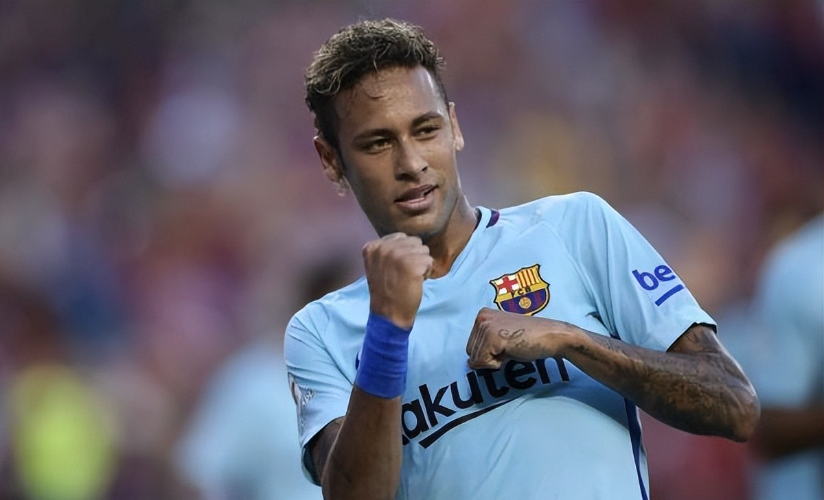 易游体育- 内马尔新星反败为胜表现突出，FPX前途光明！观众掌声雷动