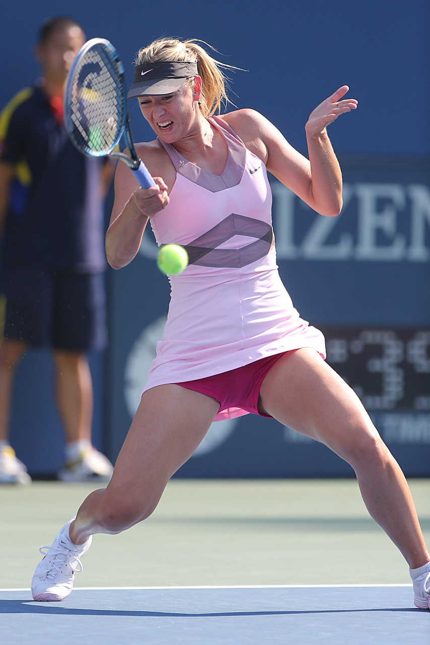 易游体育-莎拉波娃在巴塞罗那比赛中惊险取胜，精彩发挥引发热议！的简单介绍