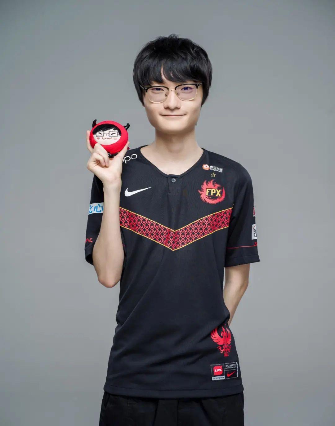 详细阅读:YY体育-Karsa新星大胜表现惊艳,FPX未来可期!的简单介绍 YY体育-Karsa新星大胜表现惊艳,FPX未来可期!的简单介绍