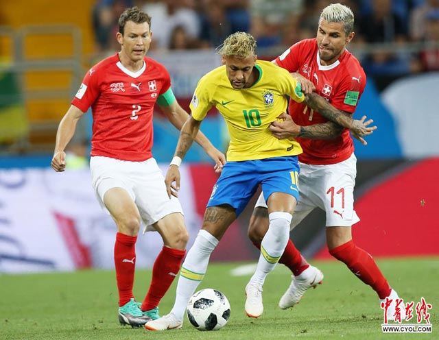 易游体育-包含内马尔爆冷击败尤文图斯，回归赛场引爆全场！的词条